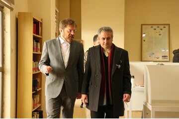 بازدید نماینده مجلس از کتابخانه مرکزی