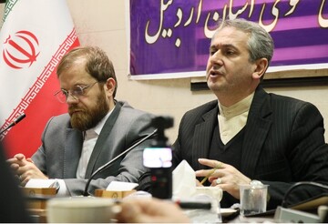 بازدید نماینده مجلس از کتابخانه مرکزی