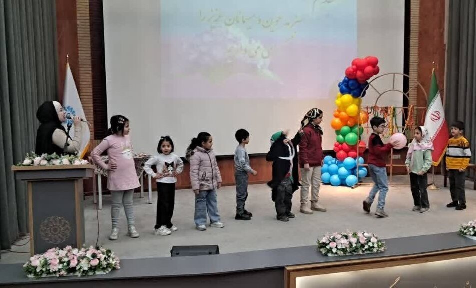 از «جشن پیروزی انقلاب» تا رونمایی و نقد کتاب