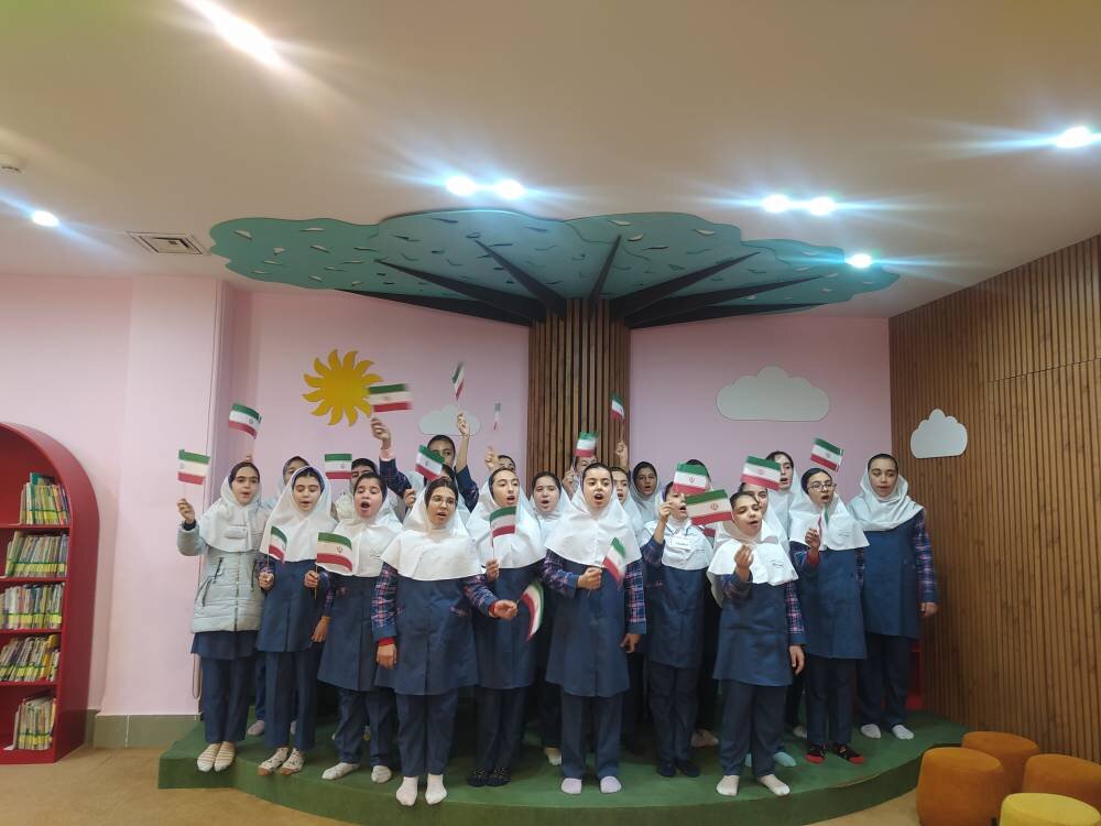 از «جشن پیروزی انقلاب» تا رونمایی و نقد کتاب