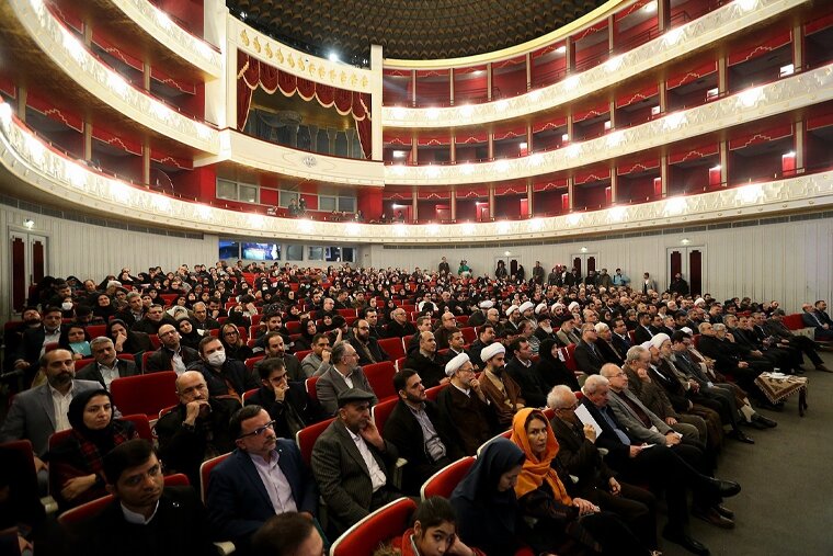 دبیر محافل ادبی کتابخانه‌های عمومی استان البرز، برگزیده جایزه کتاب سال شد