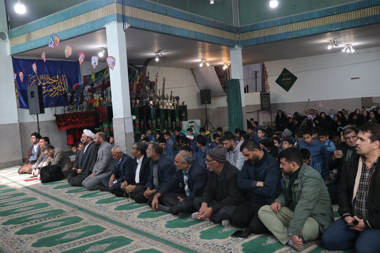 کتاب، امید و انتظار؛ پیشخان کتابخانه عمومی «حضرت مهدی موعود (عج)» به گرجیسفلی رسید