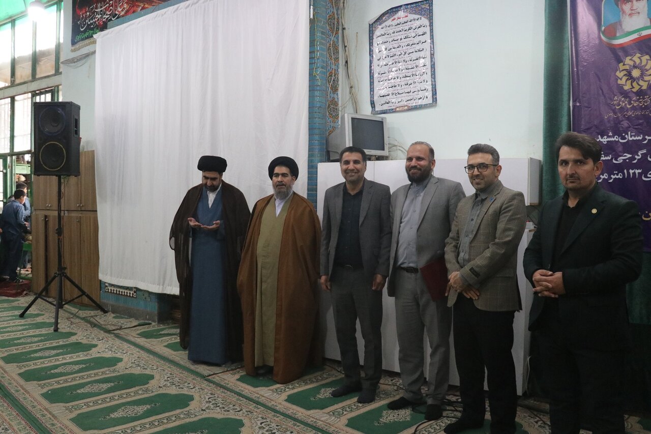 کتاب، امید و انتظار؛ پیشخان کتابخانه عمومی «حضرت مهدی موعود (عج)» به گرجیسفلی رسید