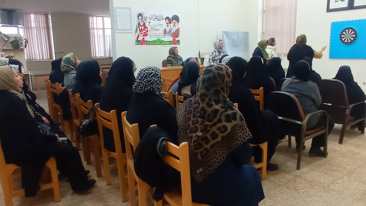 کتابخانه ابوعلی سینا سنبل آباد غرق در شور و شادی دهه فجر