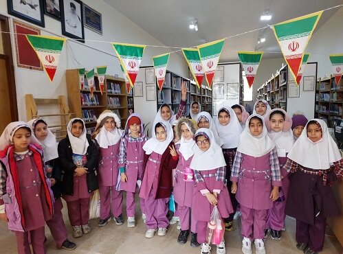 فجر آفرینی در کتابخانه‌های کوهپایه؛ برنامه‌های فرهنگی پرشور نوجوانان به مناسبت چهل و هفتمین سالگرد پیروزی انقلاب