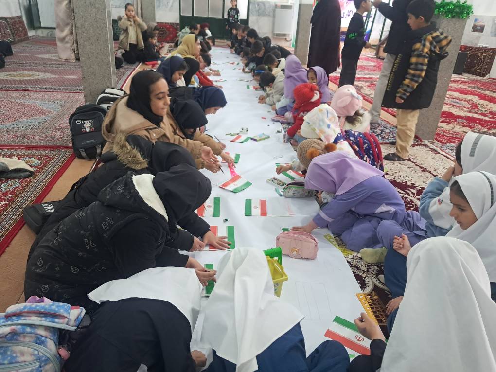 روایتگری انقلاب اسلامی در کتابخانه‌های عمومی کردستان با اجرای برنامه های فرهنگی