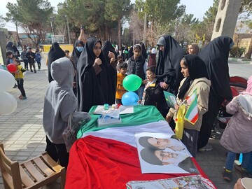 غرفه اداره‌کل کتابخانه‌های عمومی استان سمنان