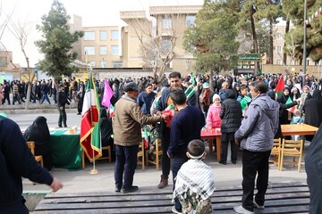 غرفه اداره‌کل کتابخانه‌های عمومی استان سمنان