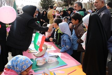 غرفه اداره‌کل کتابخانه‌های عمومی استان سمنان