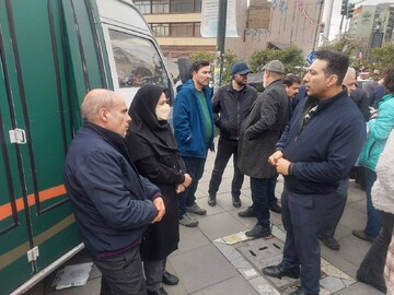 میزبانی اداره کل کتابخانه‌های عمومی استان تهران از عاشقان انقلاب در راهپیمایی ۲۲ بهمن