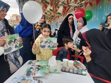 میزبانی اداره کل کتابخانه‌های عمومی استان تهران از عاشقان انقلاب در راهپیمایی ۲۲ بهمن