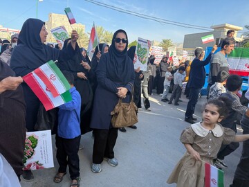 حضور در راهیمایی 22 بهمن