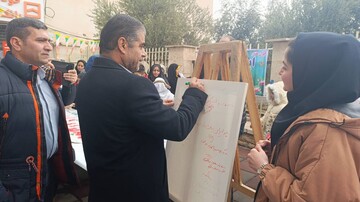 کتابخانه‌های عمومی استان زنجان؛ ایستگاه فرهنگ و آگاهی در جشن ملی ۲۲ بهمن