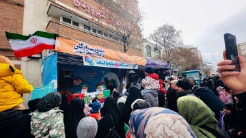 کتابخانه‌های عمومی استان زنجان؛ ایستگاه فرهنگ و آگاهی در جشن ملی ۲۲ بهمن