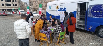 ادارات کتابخانه های عمومی شهرستان های استان تهران با برپایی غرفه در مسیر راهپیمایی میزبان دوستداران کتاب شدند