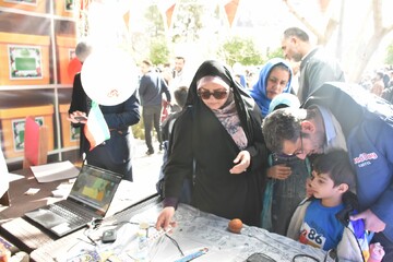 غرفه اداره کل فارس در مسیر راهپیمایی 22 بهمن