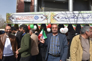 غرفه اداره کل فارس در مسیر راهپیمایی 22 بهمن