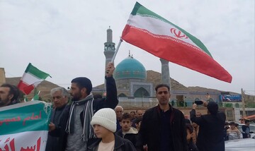 حضور مدیرکل، روسای ادارات، کارکنان و کتابداران کتابخانه‌های عمومی لرستان در راهپیمایی ۲۲ بهمن