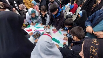 حضور مدیرکل، روسای ادارات، کارکنان و کتابداران کتابخانه‌های عمومی لرستان در راهپیمایی ۲۲ بهمن