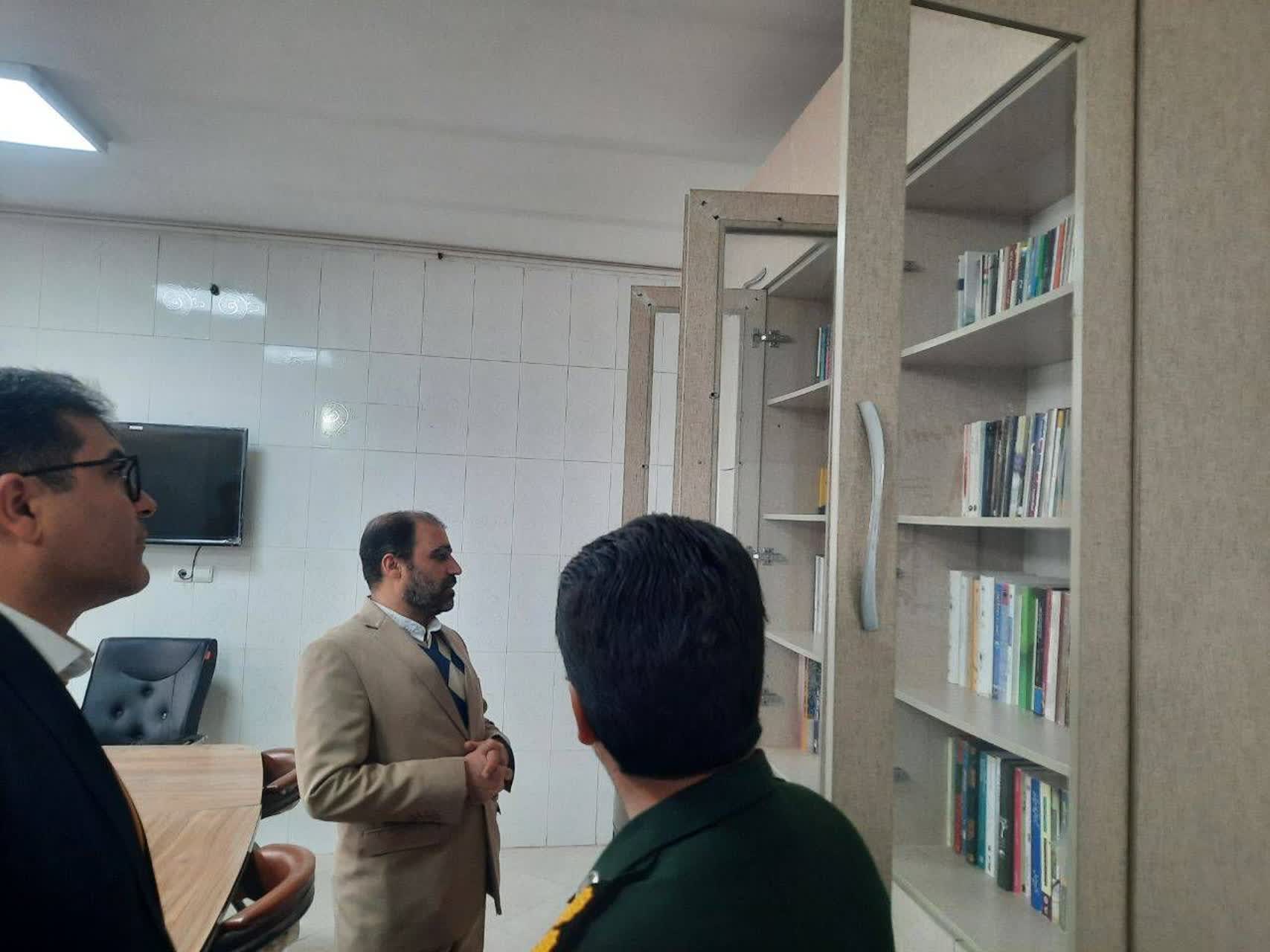 کتابخانه و خانه فرهنگ کار در کارخانه آیدا سرام افتتاح شد