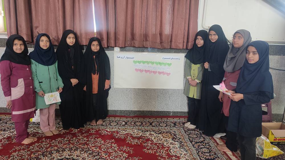 سفیران کتاب به روستای مختاران رسید