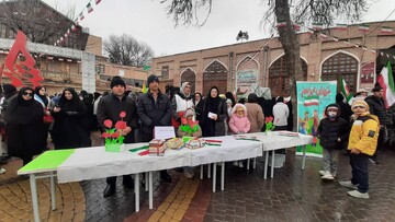 تصاویرحضور حماسی کتابداران اردبیل در راهپیمایی 22 بهمن