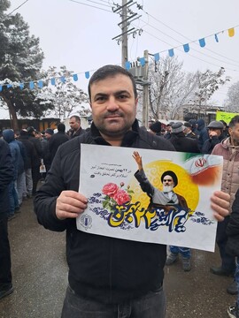 تصاویرحضور حماسی کتابداران اردبیل در راهپیمایی 22 بهمن