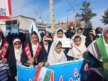 حضور در راهپیمایی شهرستان مه ولات