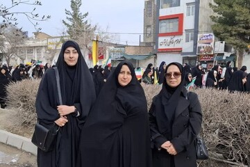 حضور در راهپیمایی شهرستان چناران