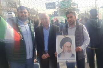 حضور در راهپیمایی شهرستان تایباد