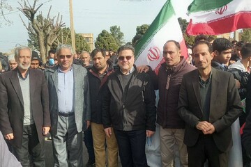 حضور در راهپیمایی شهرستان رشتخوار