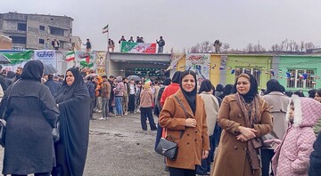 حضور پرشور مدیرکل و خانواده بزرگ کتابخانه‌های عمومی آذربایجان‌غربی در راهپیمایی ۲۲ بهمن