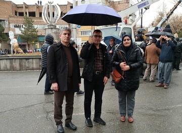 حضور پرشور مدیرکل و خانواده بزرگ کتابخانه‌های عمومی آذربایجان‌غربی در راهپیمایی ۲۲ بهمن