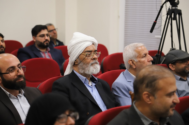 تجلیل از پنج دهه مجاهدت حاج عبدالله فاتحی و رونمایی از کتاب «تمنّادار» در بوشهر