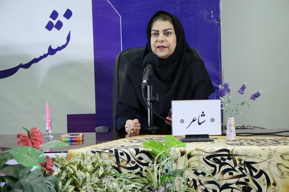 هفتصدمین نشست ادبی کتابخانه مرکزی خوزستان در دهه مبارکه فجر برگزار شد