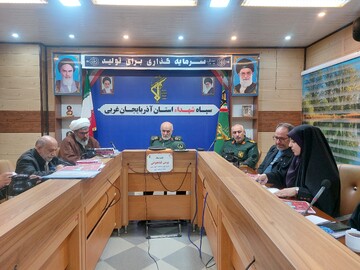 هم اندیشی فانحان غرب