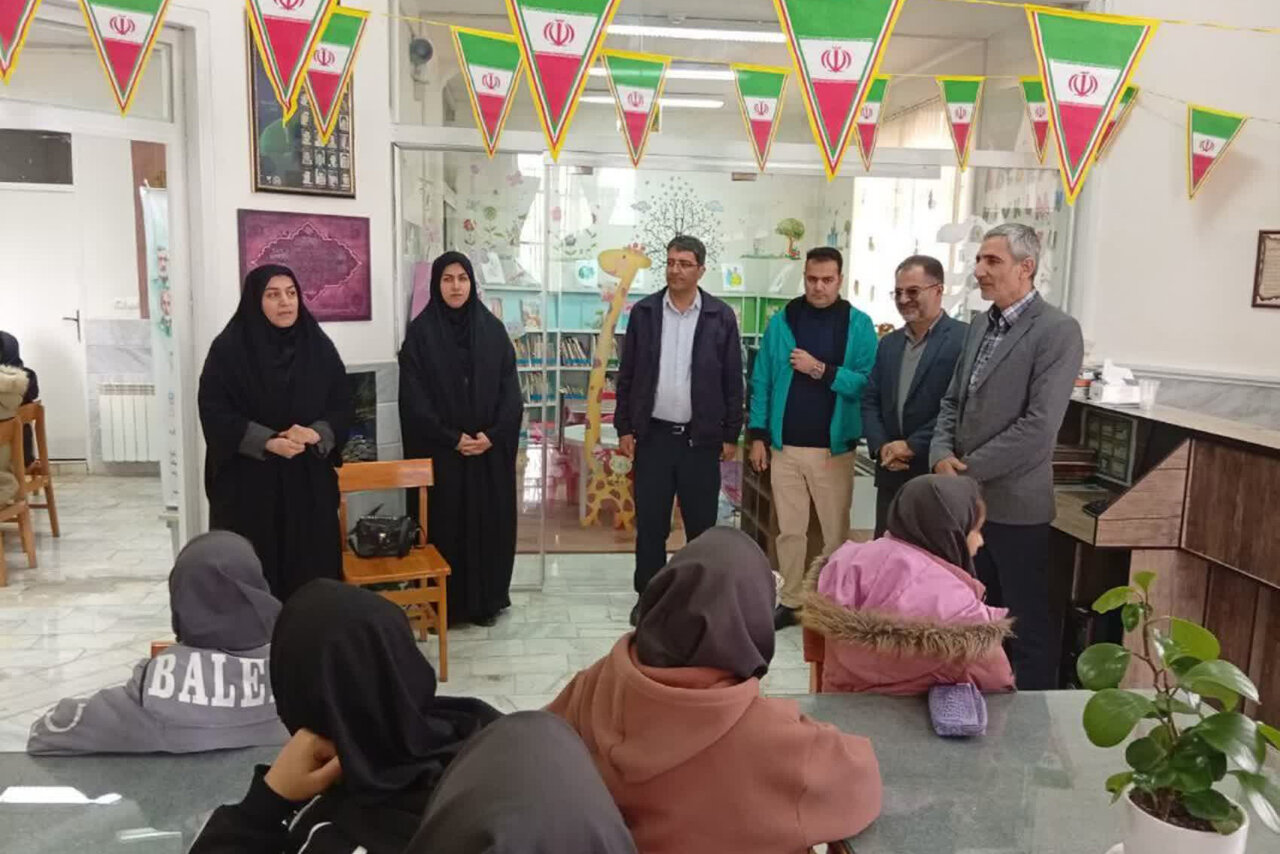 کتابخانههای عمومی استان مرکزی روایتگر امید و سربلندی شدند