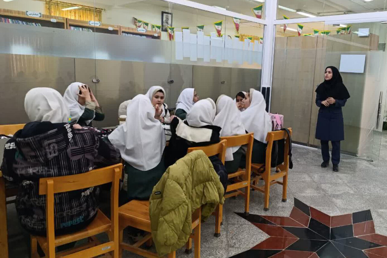 فجر دانایی و آگاهی در کتابخانههای عمومی استان مرکزی