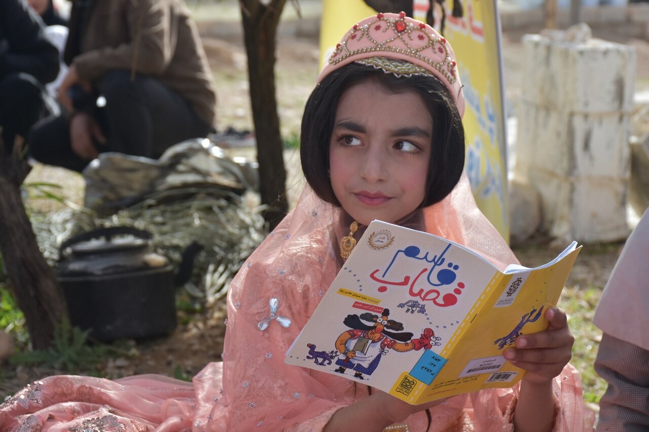 پنجمین اردوی کتابخوانی عشایر فارس در فیروزآباد برگزار شد