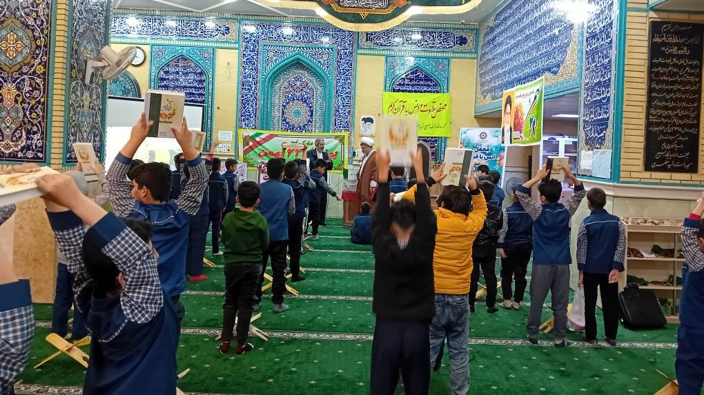 محفل قرآنی آموزش، مسابقه و ترویج حفظ قرآن در بهبهان برگزار شد