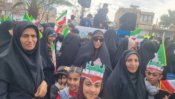 حضور کتابداران سراسر استان یزد در راهپیمایی ۲۲ بهمن‌ماه