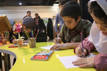 روز اول غرفه اداره‌کل کتابخانه‌های عمومی استان خراسان ‌رضوی در نمایشگاه قرآن و عترت