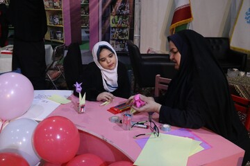 روز اول غرفه اداره‌کل کتابخانه‌های عمومی استان خراسان ‌رضوی در نمایشگاه قرآن و عترت