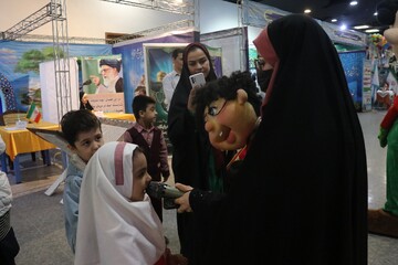 روز اول غرفه اداره‌کل کتابخانه‌های عمومی استان خراسان ‌رضوی در نمایشگاه قرآن و عترت