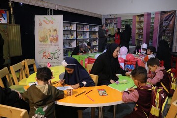 روز اول غرفه اداره‌کل کتابخانه‌های عمومی استان خراسان ‌رضوی در نمایشگاه قرآن و عترت