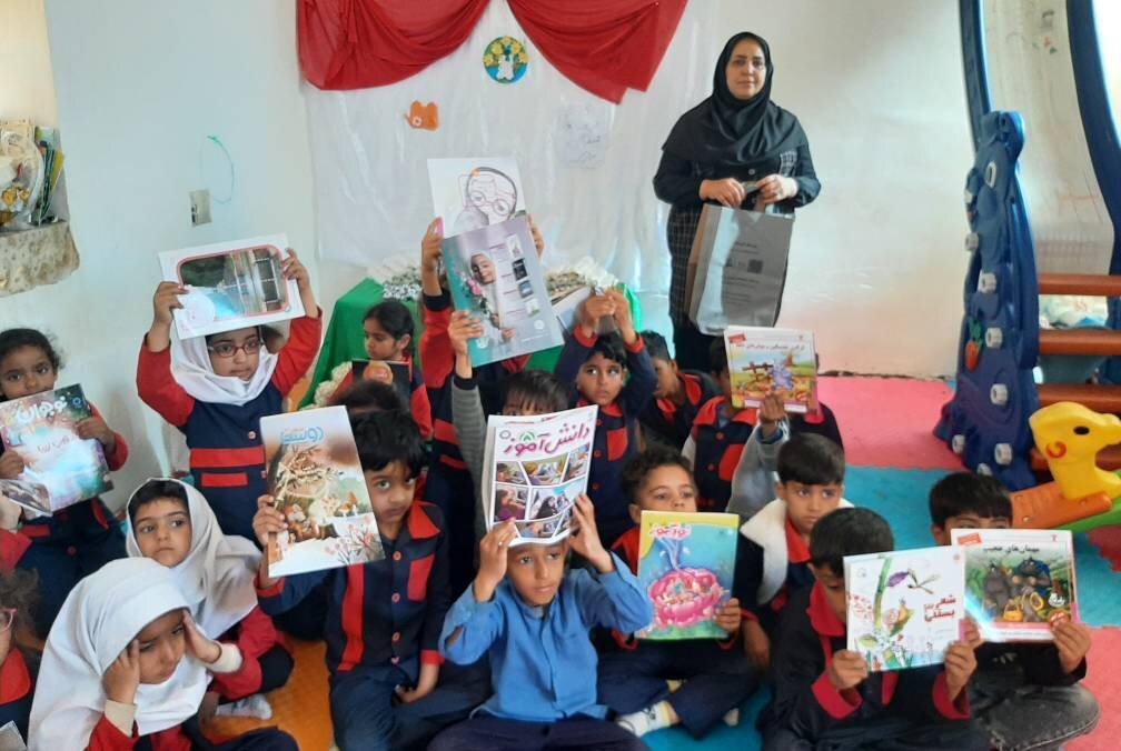 برگزاری ویژه‌برنامه‌های فرهنگی کتابخانه‌های عمومی کرمان به مناسبت سالگرد پیروزی انقلاب