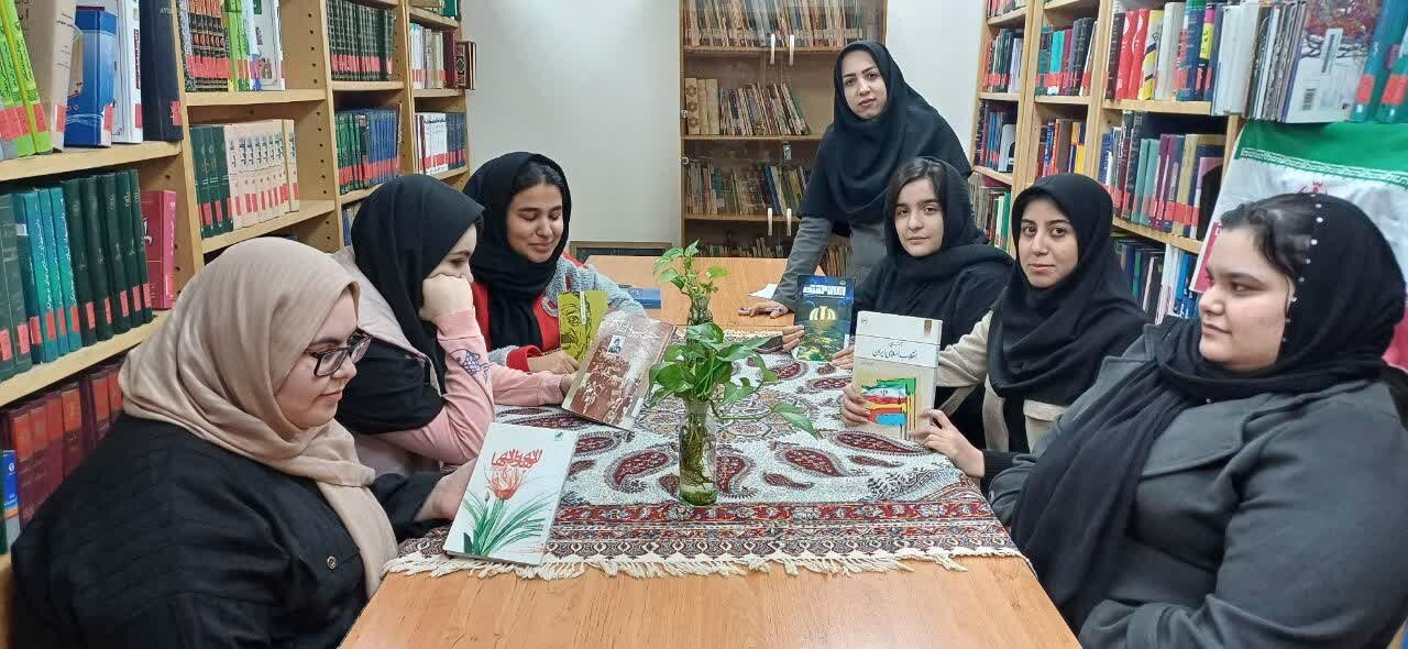 کتابداران کتابخانه های عمومی پیشوا میزبان شور انقلابی کودکان و نوجوانان شدند