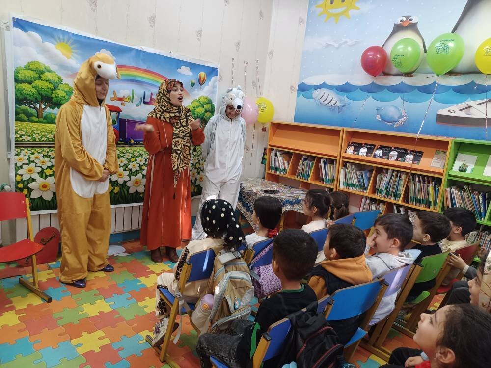 فجر دانایی و آگاهی در کتابخانه‌های عمومی پاکدشت