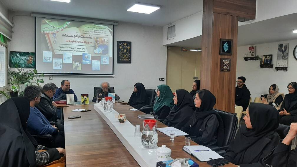 فجر دانایی و آگاهی در کتابخانههای عمومی پاکدشت