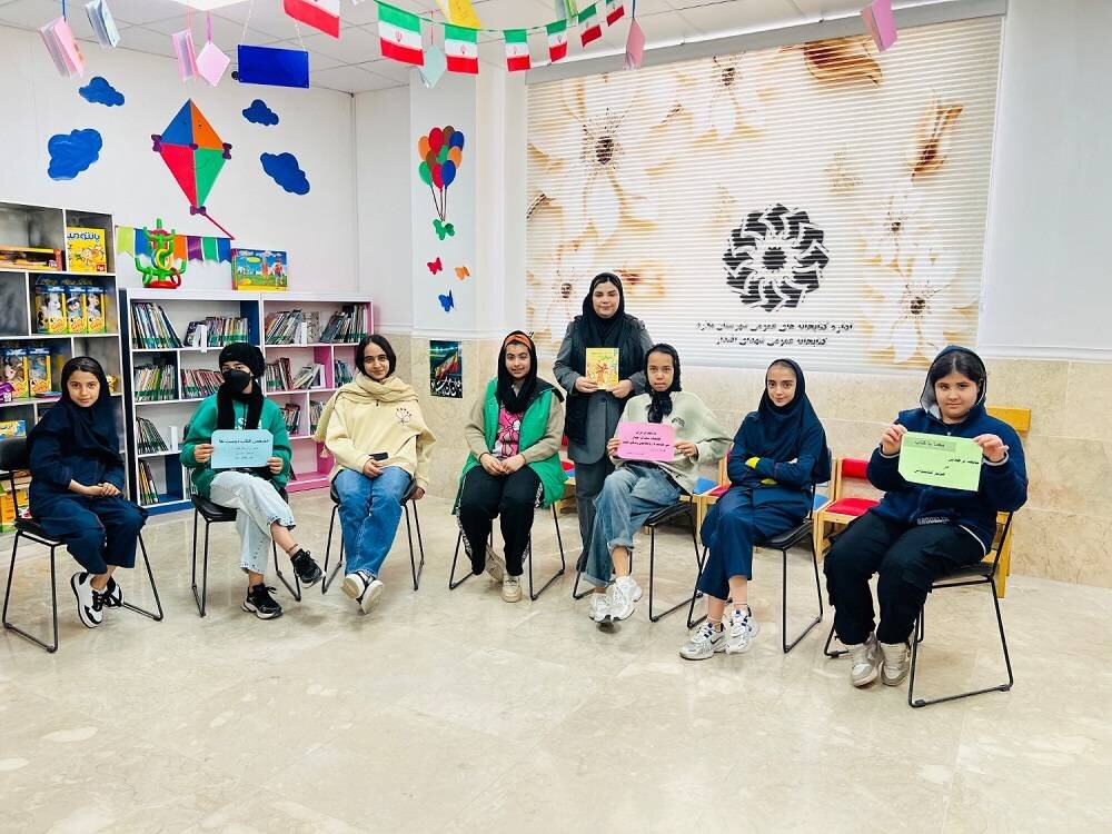 کتابخانههای عمومی ملارد پایگاه تبیین انقلاب اسلامی شدند